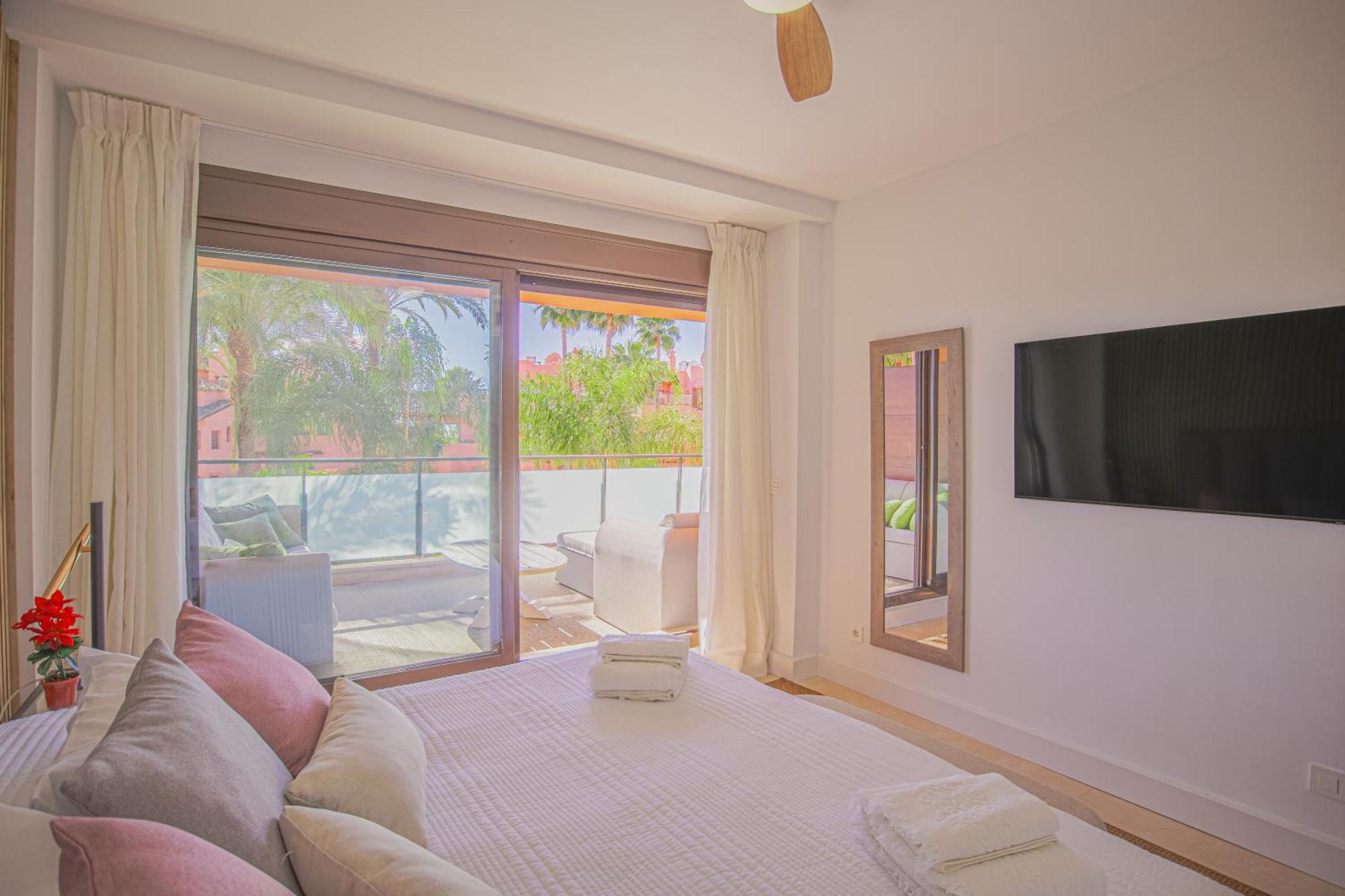 Buenti Apartments Estepona Ngoại thất bức ảnh